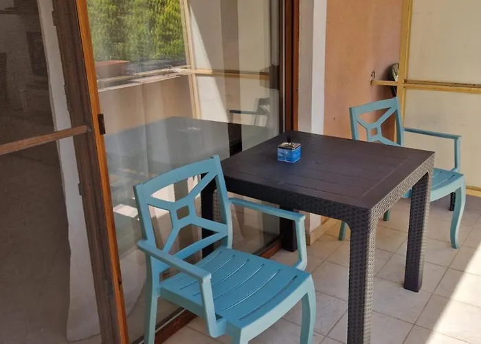 Lala's Sweet Nest By The Sea Side