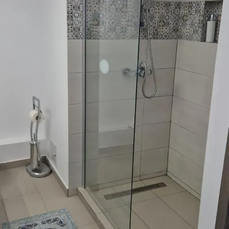 Lala's Sweet Nest By The Sea Side