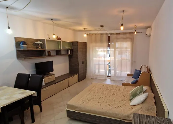 Lala's Sweet Nest By The Sea Side Neptun